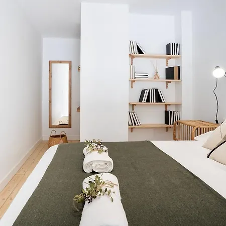 Loft M11 - Ground & Arena Connected